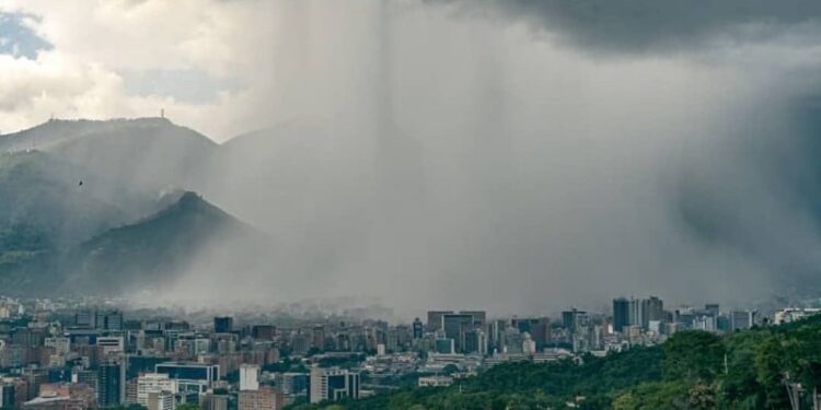Alcaldía de Caracas mantiene alerta permanente ante fuertes precipitaciones en el Distrito Capital