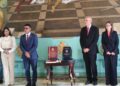 Ministro Ricardo Menéndez consignó ante la AN el paquete de leyes financieras para el ejercicio 2027