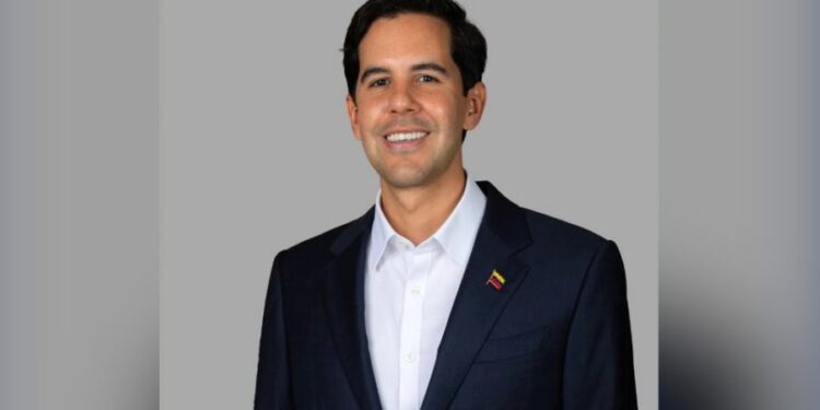 Oliver Blanco es designado como nuevo canciller de Venezuela