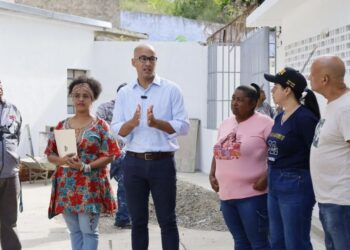MPPE recupera mil planteles este año con el Plan de Rehabilitación Escolar y avanza hacia la meta de 500 instituciones adicionales 6 MPPE recupera mil planteles este año con el Plan de Rehabilitación Escolar y avanza hacia la meta de 500 instituciones adicionales