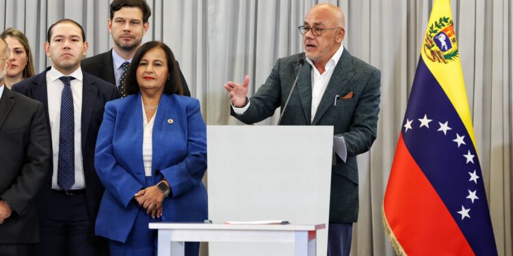 Jorge Rodríguez ratifica que Venezuela controla la totalidad de los recursos provenientes de la venta de petróleo