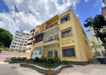 Plan Venezuela Renace despliega equipos en Caracas para rehabilitar espacios urbanos afectados por los sismos del 24 de junio 4 Plan Venezuela Renace despliega equipos en Caracas para rehabilitar espacios urbanos afectados por los sismos del 24 de junio