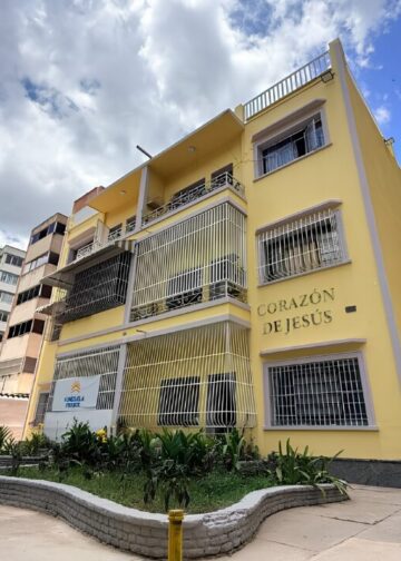 Periódico de la Patria y Multiplataforma Digital 25 Plan Venezuela Renace despliega equipos en Caracas para rehabilitar espacios urbanos afectados por los sismos del 24 de junio